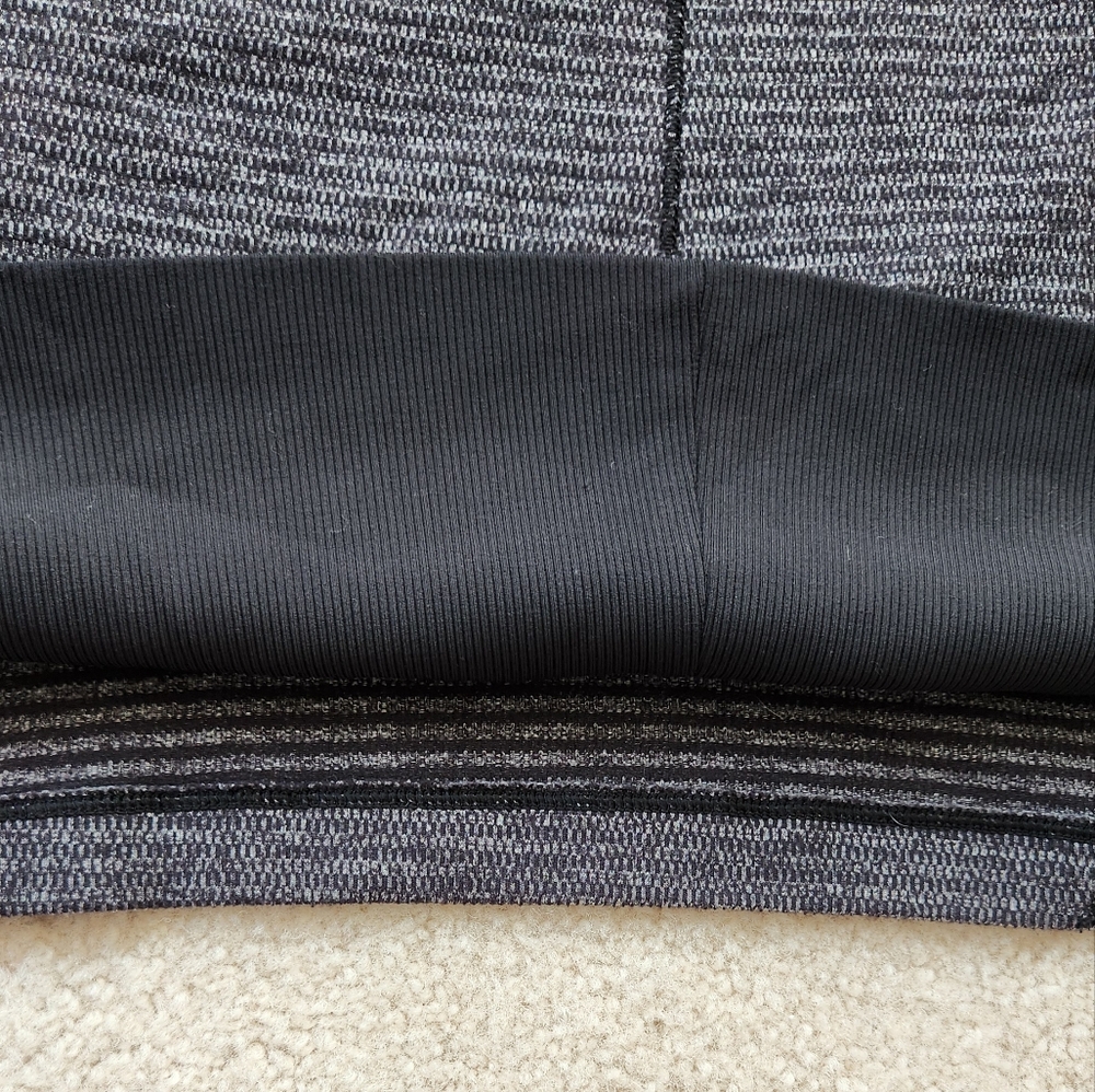 Lululemon Runderful 1/2 Zip Long Sleeve Pullover  Mini Check fitted Ribbed 8 - Picture 12 of 14